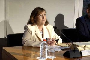  Amparo Zacarés Pamblanco Conversando con Amparo Zacarés y Rosa Mascarell por su libro María Zambrano, filósofa de la Generación del 27